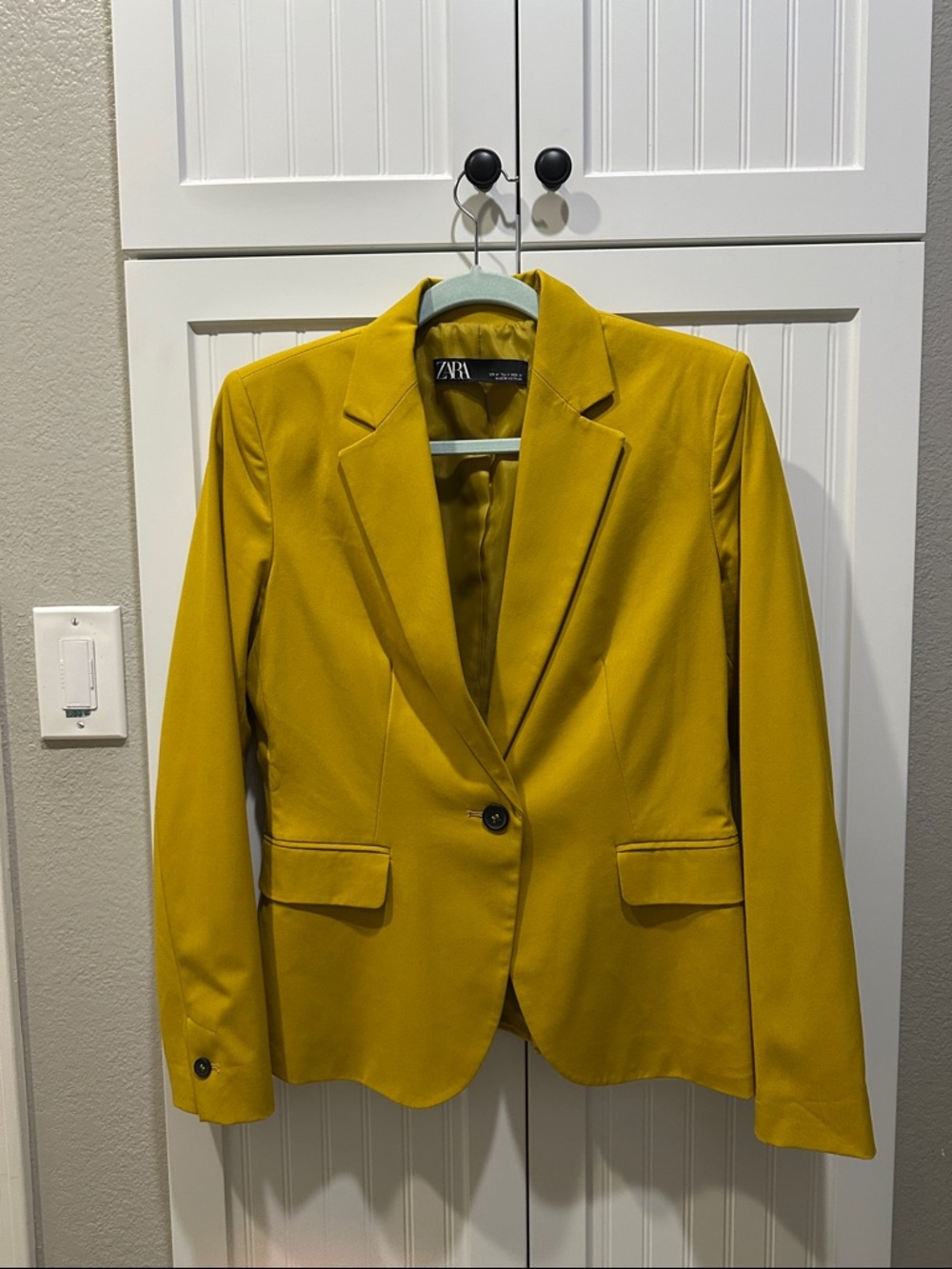 ZARA Mustard Yellow Single-Button Tailored Blazer